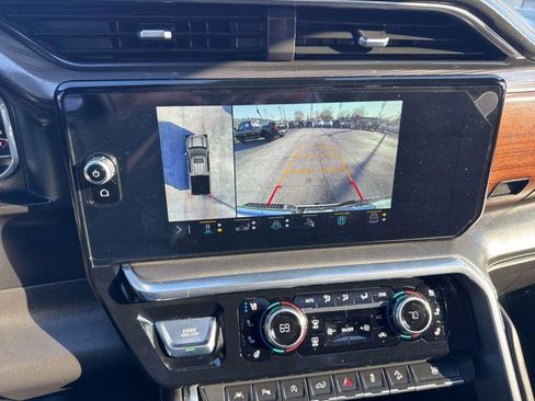Used 2023 GMC Sierra 1500 Denali Ultimate image 13