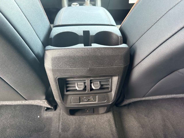 New 2026 GMC Canyon AT4 AWD/4WD image 14