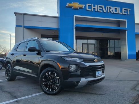 Used 2023 Chevrolet TrailBlazer LT w/ Convenience Package image 1