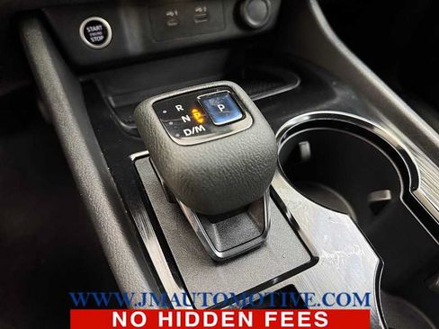 Used 2022 Nissan Rogue SV AWD/4WD image 29