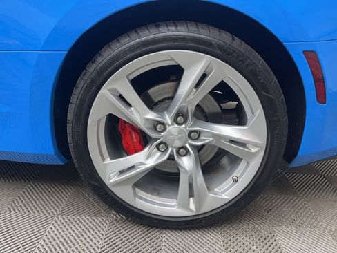 Used 2023 Chevrolet Camaro SS RWD image 30