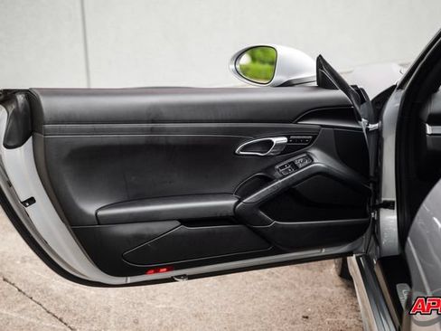 Used 2017 Porsche 718 Cayman RWD image 55