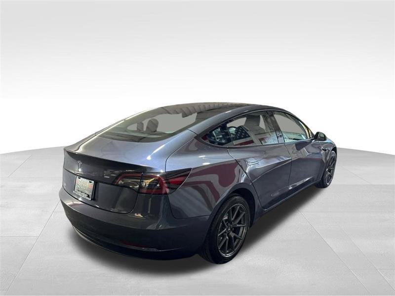Used 2023 Tesla Model 3 Standard Range RWD image 5
