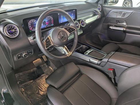 Used 2025 Mercedes-Benz GLB 250 image 14