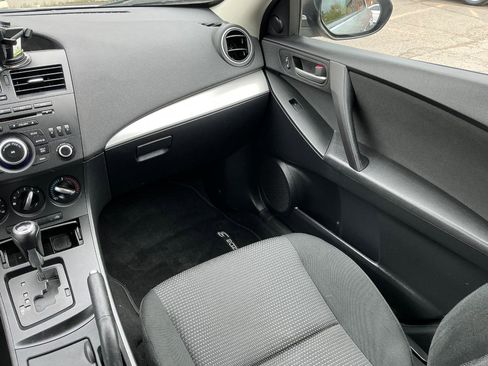 Used 2012 MAZDA MAZDA3 i Touring FWD image 17