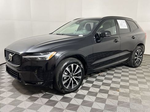 Certified 2025 Volvo XC60 B5 Plus image 6