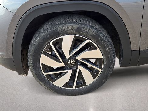 Used 2025 Volkswagen Atlas SE AWD/4WD image 10