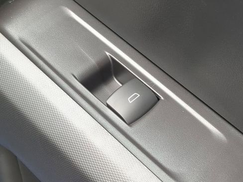 New 2026 GMC Canyon Elevation w/ Convenience Package image 44