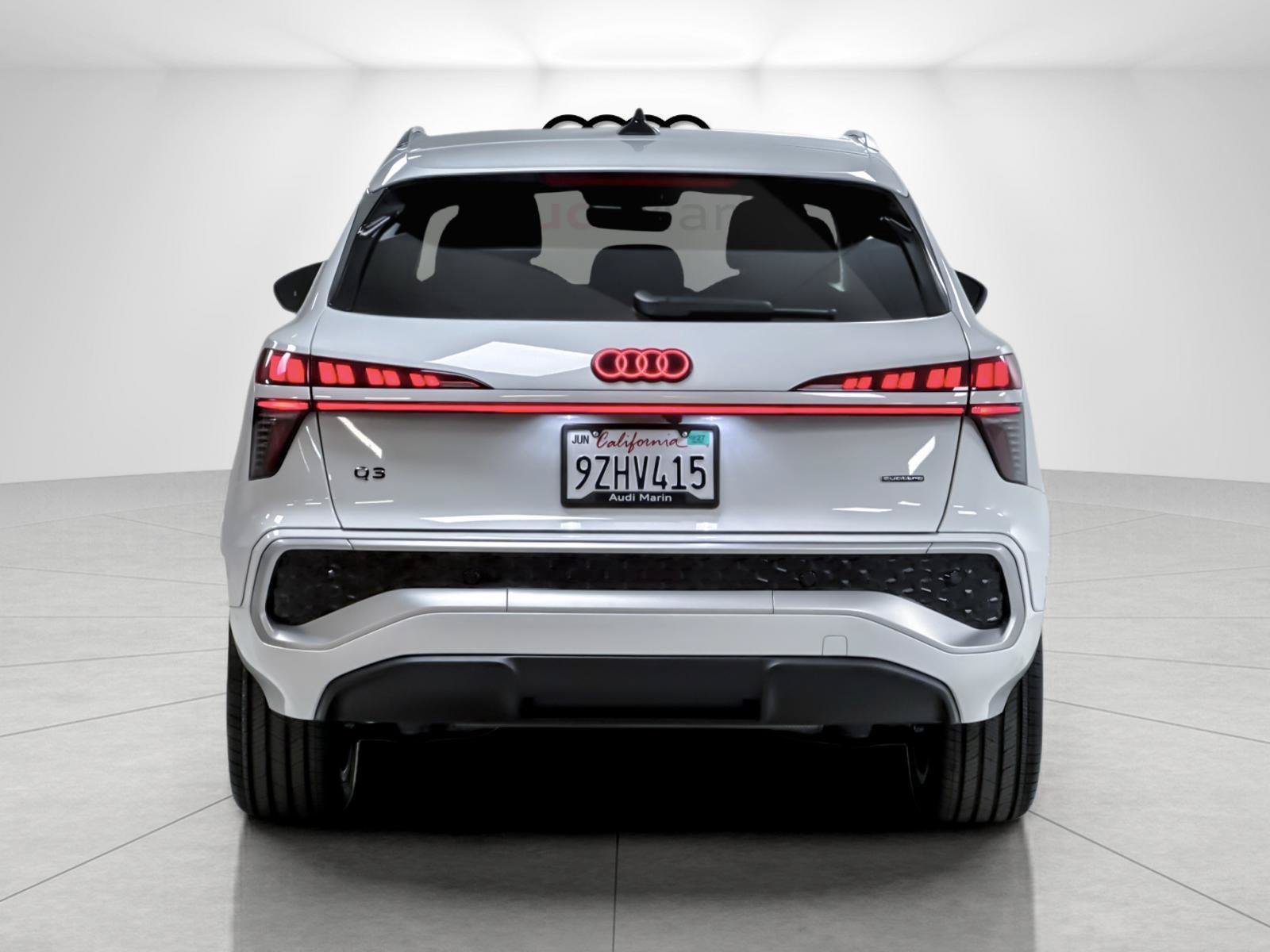 Certified 2026 Audi Q5 Premium Plus AWD/4WD image 4