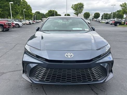 New 2026 Toyota Camry SE AWD/4WD image 2