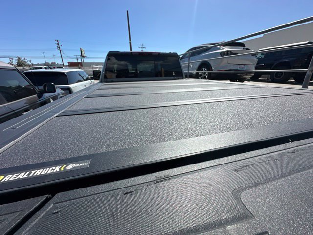 Used 2025 GMC Sierra 3500 AT4 w/ AT4 Premium Plus Package AWD/4WD image 7