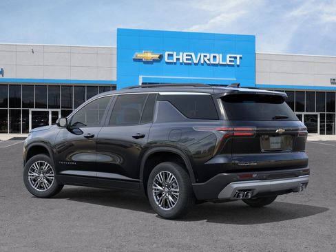 New 2026 Chevrolet Traverse LT w/ Driver Confidence Package FWD image 3