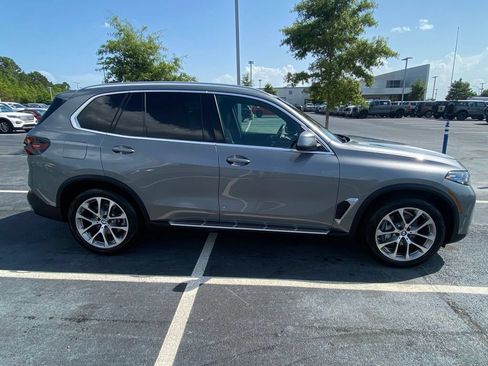 Used 2024 BMW X5 xDrive40i AWD/4WD image 8
