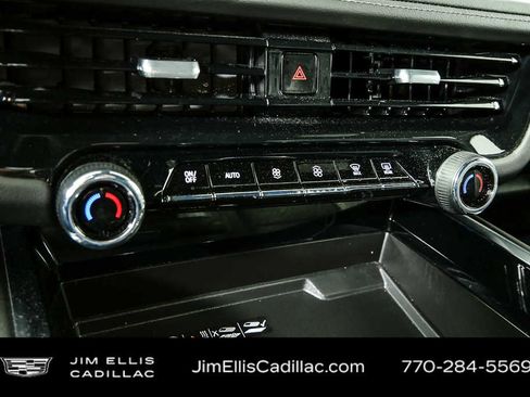 Used 2025 Chevrolet Tahoe LT image 16