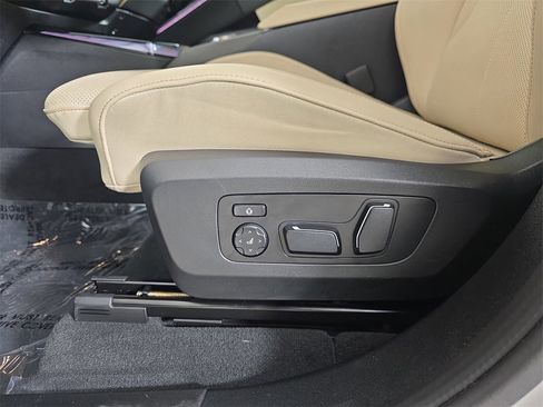 Used 2025 BMW X3 xDrive30i w/ Convenience Package image 31