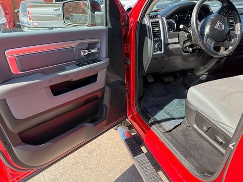 Used 2017 RAM 1500 Big Horn AWD/4WD image 9