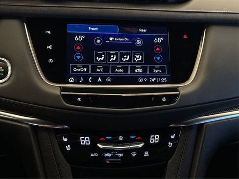 Used 2022 Cadillac XT5 Premium Luxury w/ Platinum Package image 25