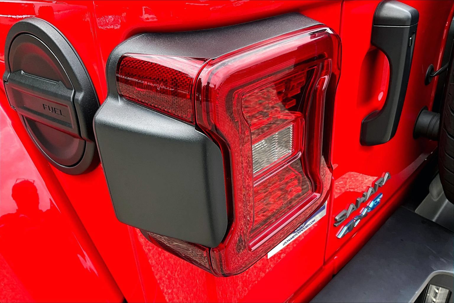 Used 2025 Jeep Wrangler Unlimited Sahara AWD/4WD image 34