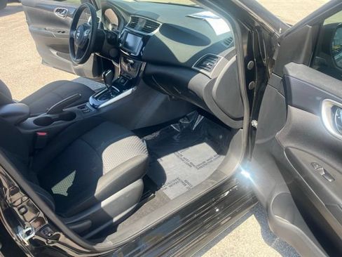 Used 2019 Nissan Sentra SR Turbo FWD image 34