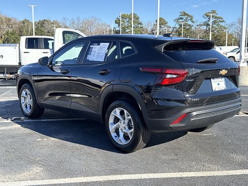 Certified 2024 Chevrolet Trax LS w/ LS Convenience Package image 14