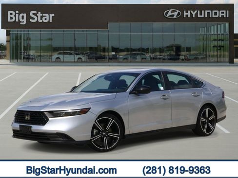 Used 2024 Honda Accord Sport image 1