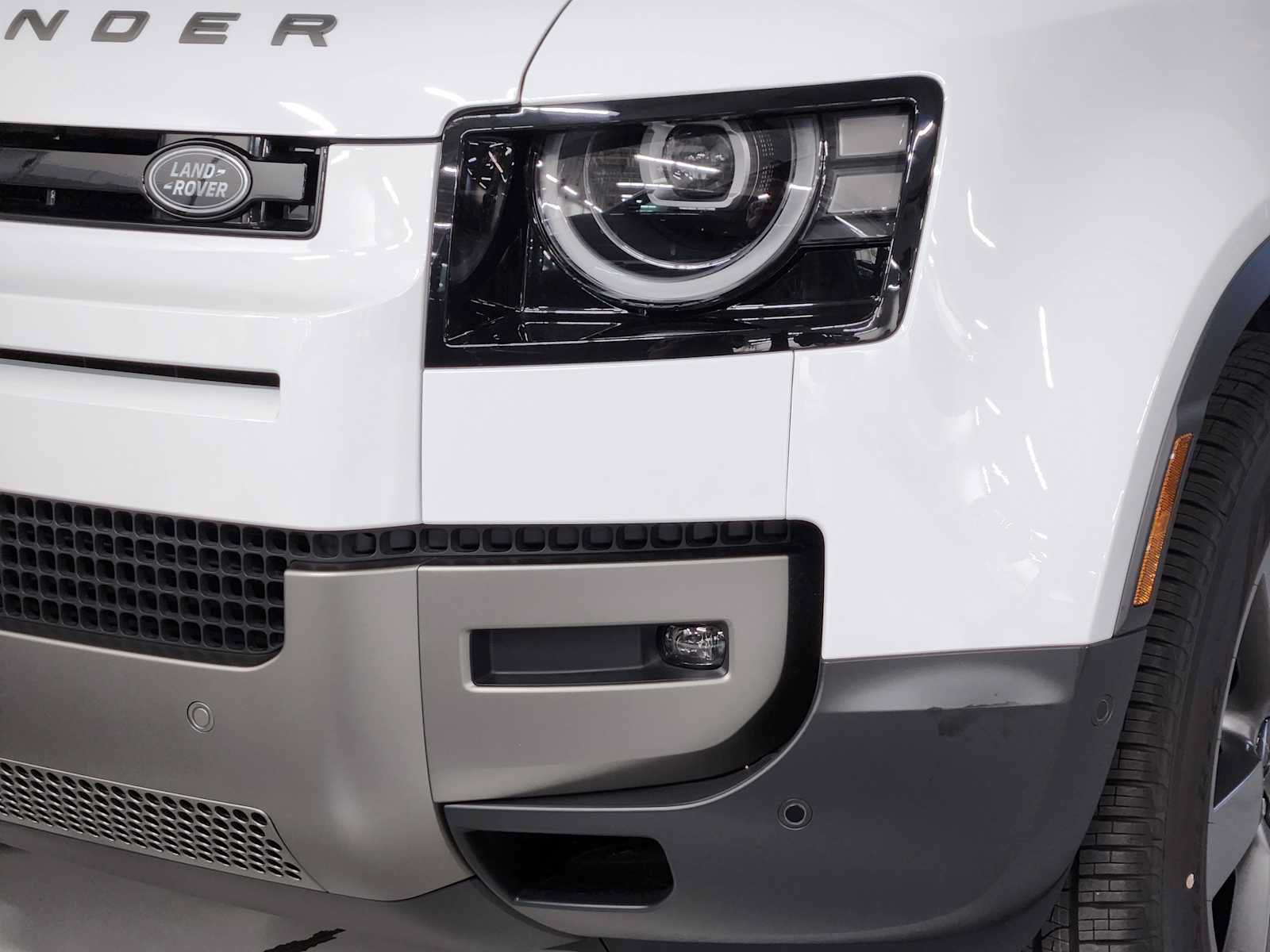 New 2026 Land Rover Defender 110 S AWD/4WD image 12