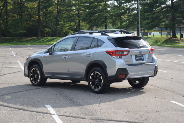 Used 2021 Subaru Crosstrek 2.0i Premium w/ Moonroof Package AWD/4WD image 25