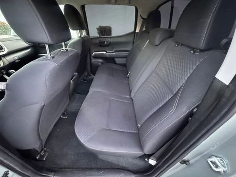 Used 2022 Toyota Tacoma SR5 w/ Trail Edition AWD/4WD image 17