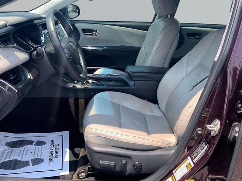 Used 2013 Toyota Avalon XLE FWD image 7