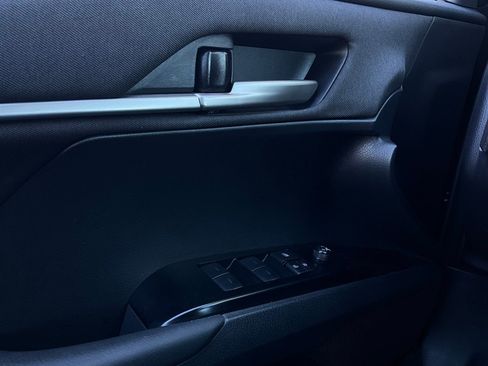 Used 2025 Toyota Camry LE image 20