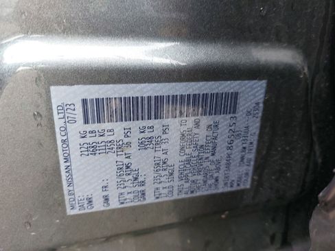 Used 2023 Nissan Rogue S image 34