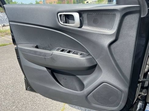New 2026 Hyundai Venue SEL FWD image 26