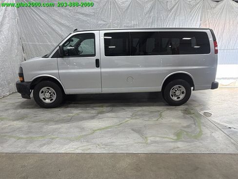Used 2019 Chevrolet Express 2500 LS w/ Driver Convenience Package RWD image 13