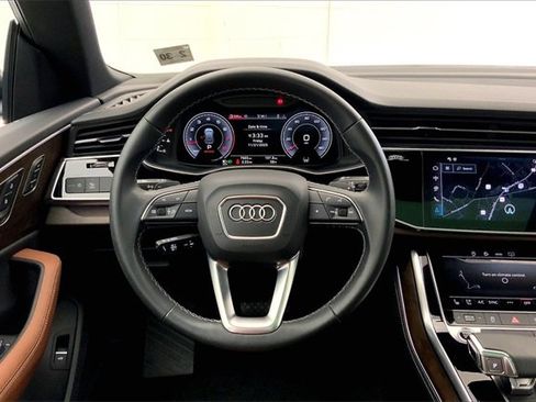 Certified 2025 Audi Q8 Premium Plus image 5
