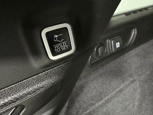 Used 2023 Jeep Grand Cherokee Overland image 31