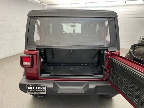 Used 2021 Jeep Wrangler Sport AWD/4WD image 21