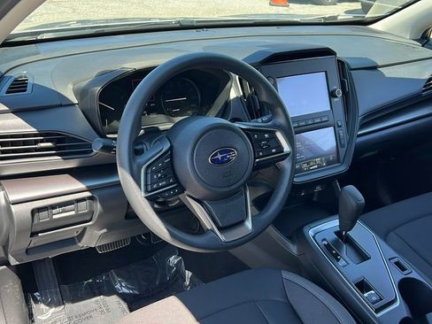 Certified 2025 Subaru Impreza 2.0i image 31