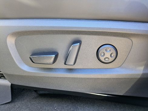 New 2026 INFINITI QX60 Luxe w/ Family Package image 22