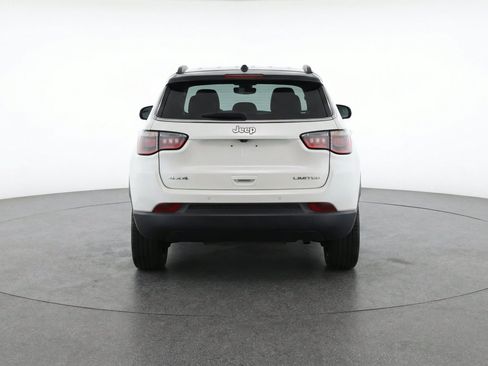 Used 2025 Jeep Compass Limited AWD/4WD image 7