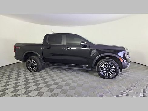Used 2024 Ford Ranger Lariat w/ FX4 Off-Road Package AWD/4WD image 36