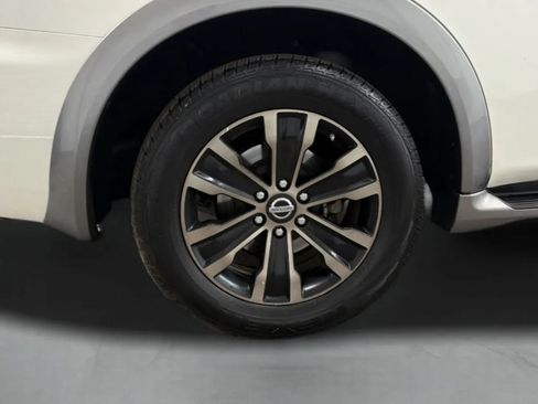 Used 2017 Nissan Armada Platinum RWD image 26