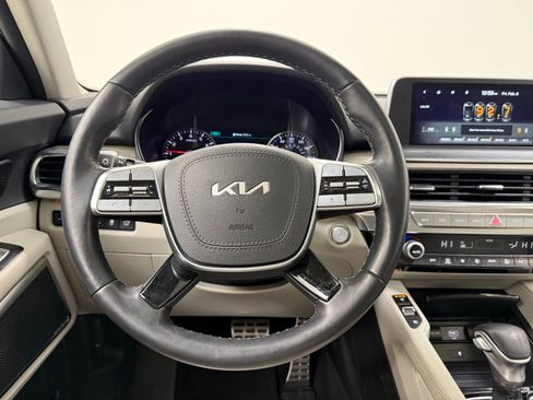 Used 2022 Kia Telluride SX w/ Towing Package AWD/4WD image 24