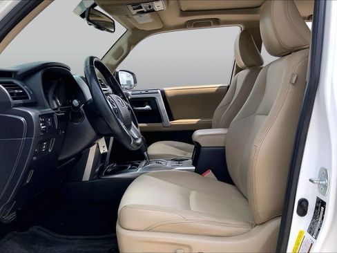 Used 2015 Toyota 4Runner SR5 Premium RWD image 7
