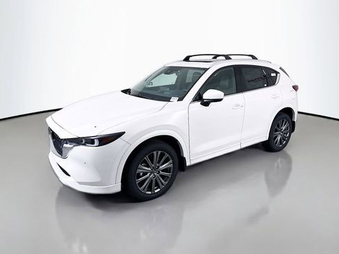 New 2025 MAZDA CX-5 Signature image 3