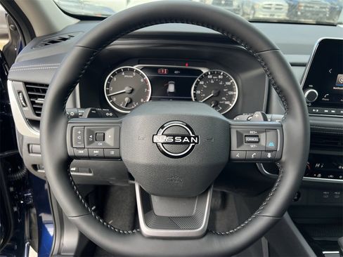 New 2026 Nissan Rogue SV image 10