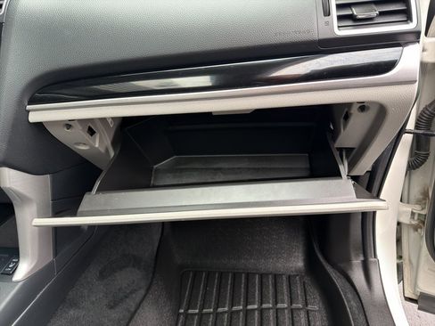 Used 2017 Subaru Forester 2.5i Limited image 9