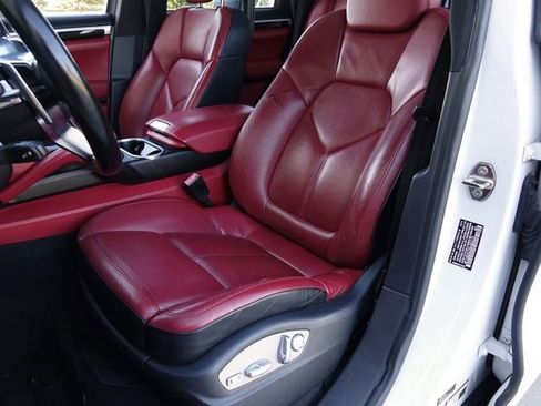 Used 2016 Porsche Cayenne S w/ Premium Plus Package image 32