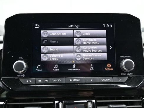 Used 2025 Nissan Pathfinder SV FWD image 41