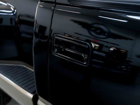 Used 1988 Chevrolet Silverado 1500 4x4 Regular Cab image 16