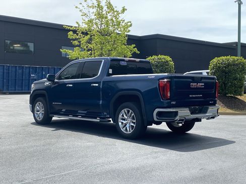 Used 2022 GMC Sierra 1500 SLT w/ SLT Premium Plus Package image 16